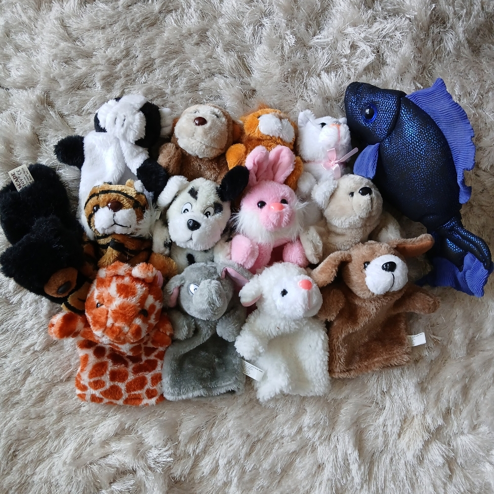Puppets: Assorted Plush Small Toys